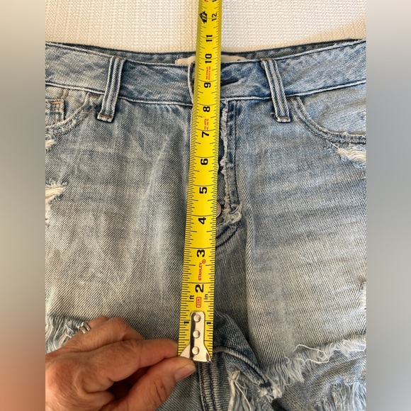 Abercrombie and Fitch Boyfriend Button Fly Cut Off Jean Shorts - Picture 11 of 12